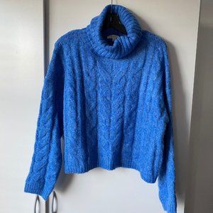 ILLA ILLA CABLE KNIT BLUE COWL/TURTLENECK SWEATER M/L